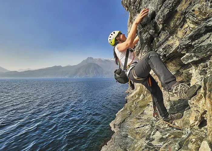 阿尔贝利酒店 3* 莱科