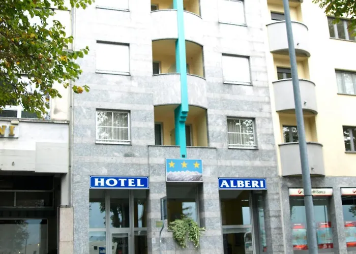 Hotel Alberi 3*